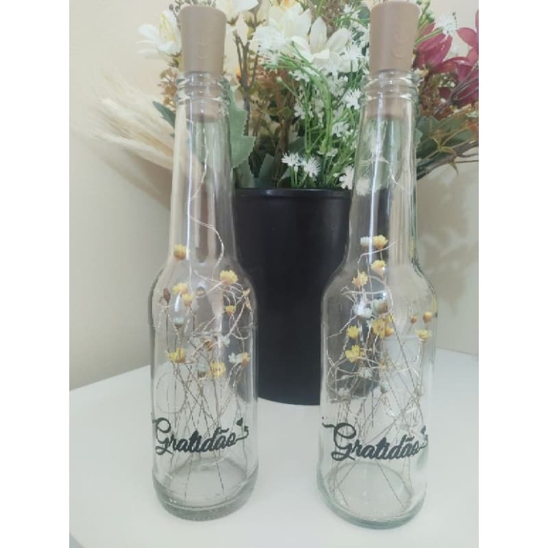 Luminária Abajur De Garrafa Com Fio De Led e Flores Secas Personalizado Com Palavra