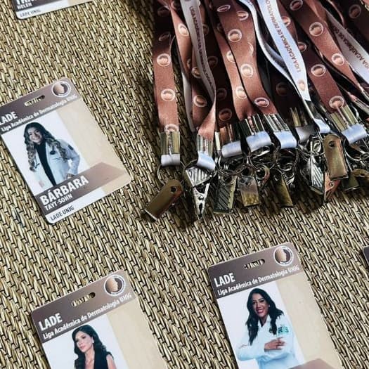 Kit de Crachás + Cordões Personalizados para Empresas, Crachás Personalizados com Cordão de Pescoço pra Empresa(ATACADO)