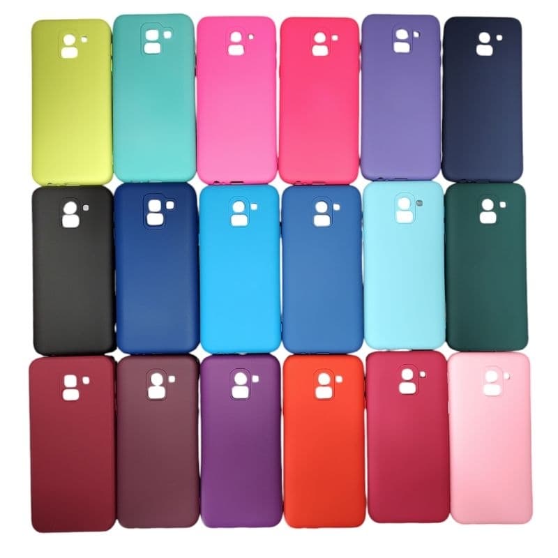 Kit Capinha e Película 3D para celular modelo J6 + limpeza de tela. Proteção Celular