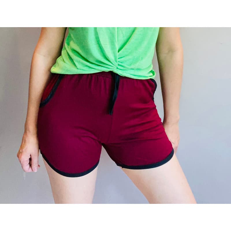Kit 2 Shorts Femininos Viscolycra Com Bolso Cintura Elástica Casual Academia Praia