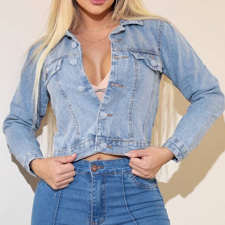 Jaqueta Jeans Feminina Com Botões Envelopado Marmorizada Blogueira