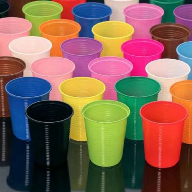 50 Copos Descartáveis 200ml Diversas Cores Festa