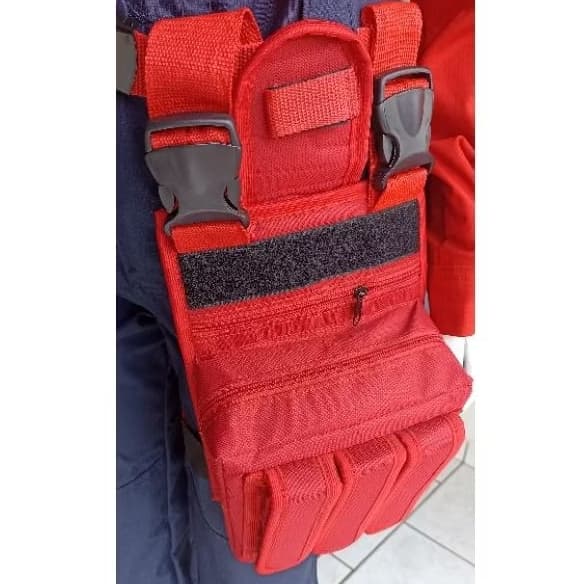 BORNAL DE PERNA, BOMBEIRO COM BOLSOS.