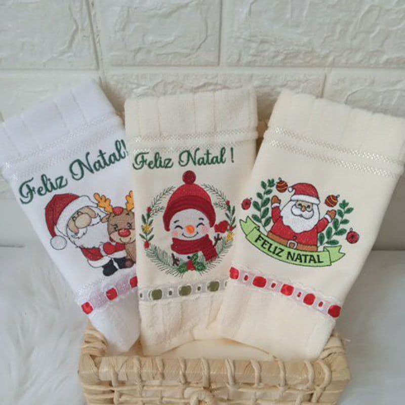 São 3 toalhas de mão, lavabo, bordada para presente, tema Natal
