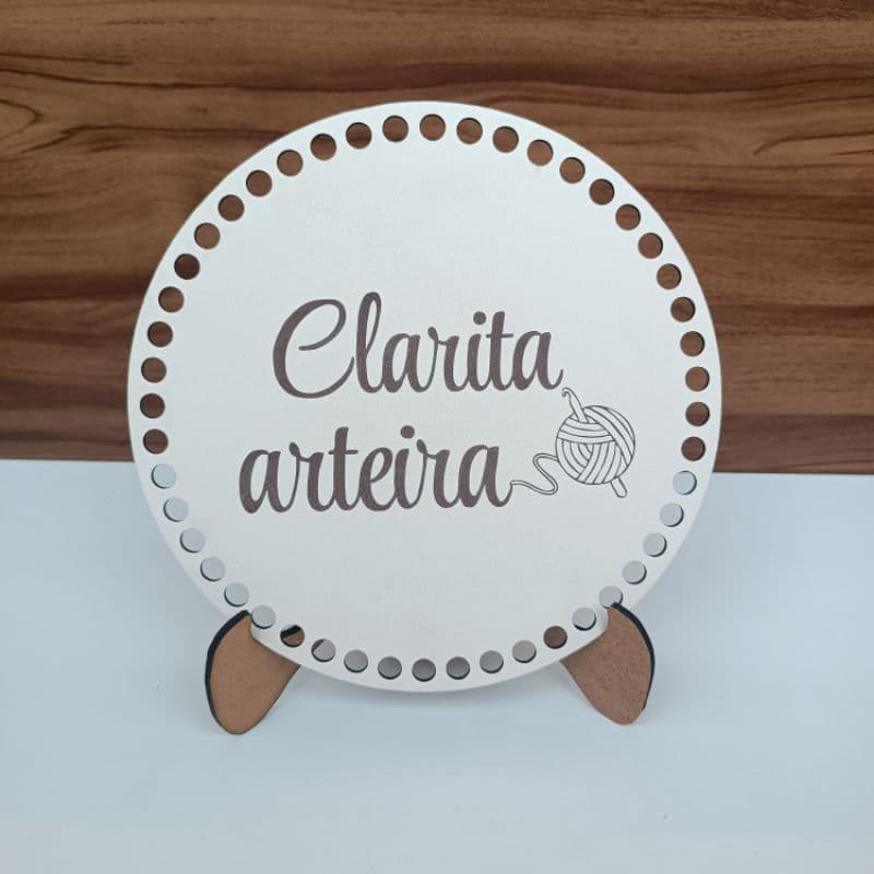 GUIRLANDA EM MDF COM SUPORTE