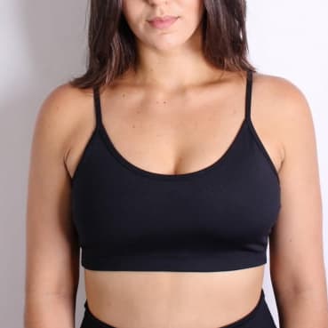 Top fitness básico de alcinha para academia e crossfit forrado cropped com alça de ótima sustentação sem bojo