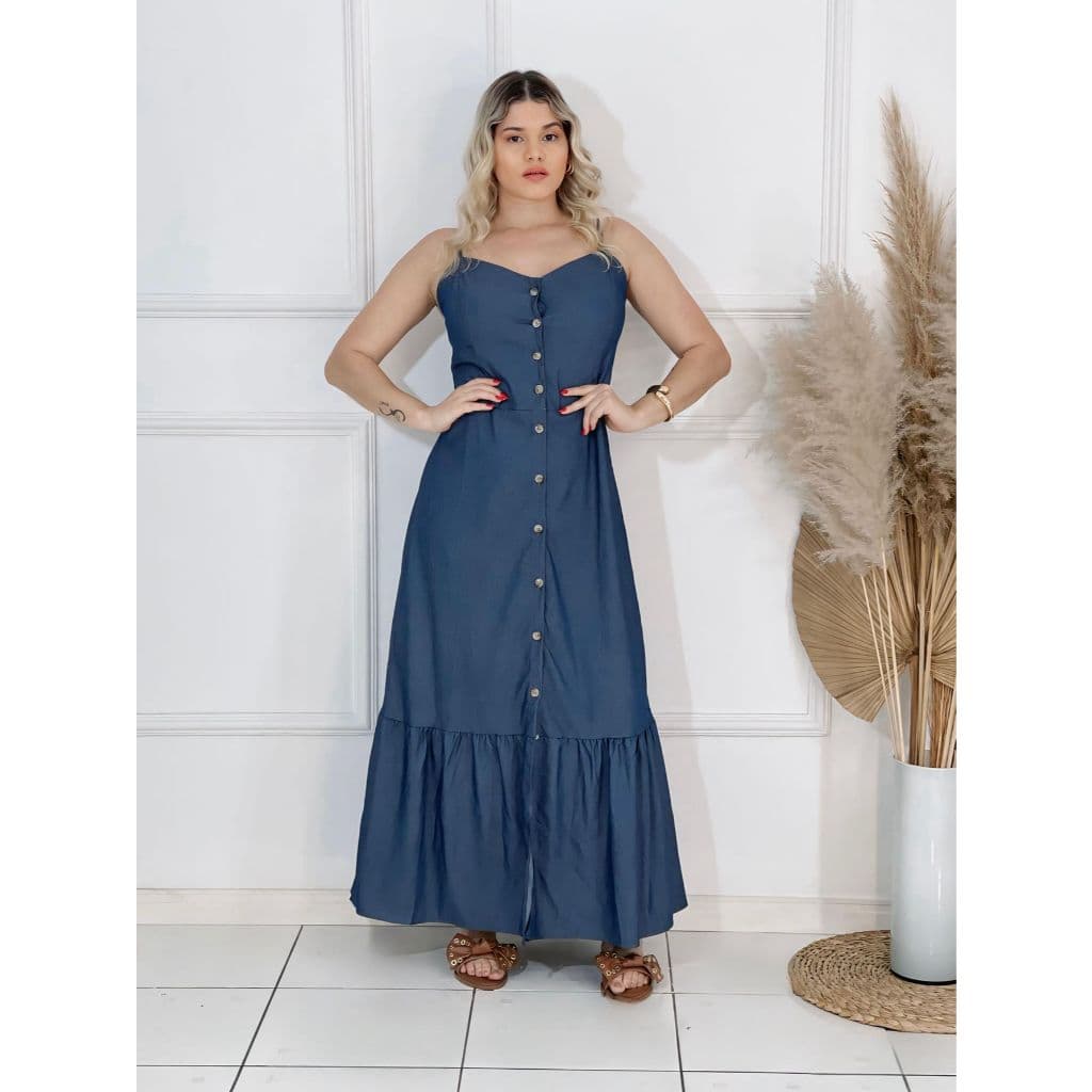 vestido jeans com suspensório
