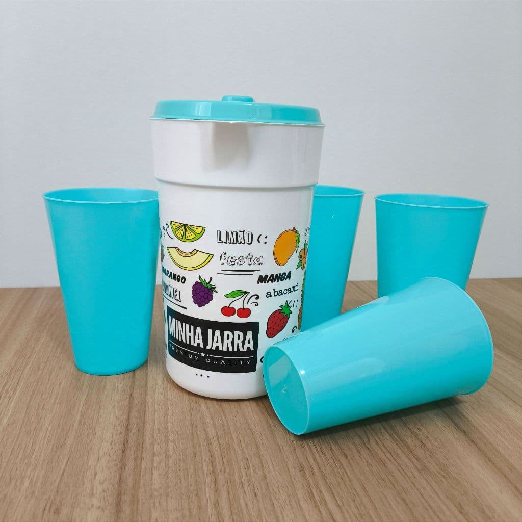 Kit Jarra de Suco 2 Litros com 4 Copos 500ml Verde Decorada Plástica para Água e Bebidas