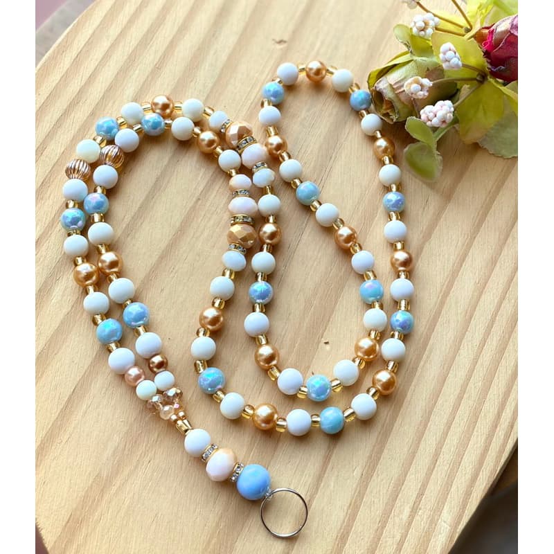 COLAR PARA CRACHÁ /PORTA CRACHÁ / CORDÃO DE CRACHÁ EM PÉROLAS CRISTAIS/ MIÇANGAS / BIJU ACESSÓRIOS DE MODA ARTESANAL