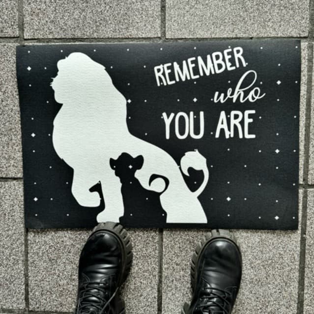 Tapete capacho para porta de entrada - remember who you are rei leão