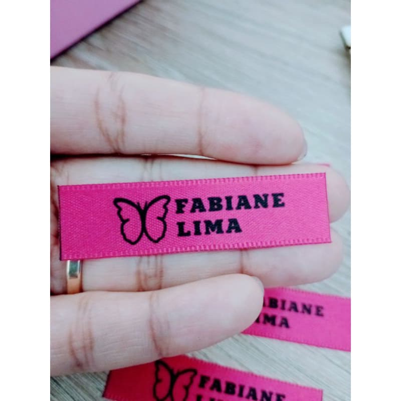 50 Etiquetas de Cetim 1,5 cm x 6 cm Seladas - Não Desfia