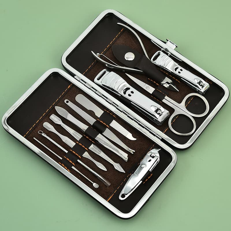 Kit Manicure Viagem - Sortido Alicate Unha Pinça kit com 12 Unidades Com Estojo
