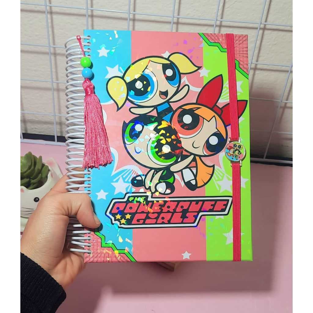 Agenda 2026 Personagens Meninas Super Poderosas Nostalgia personalizado com nome capa holográfica