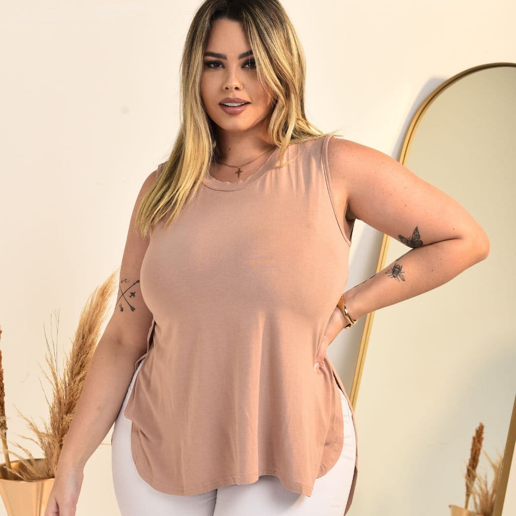 Blusa Feminina Acinturada Plus Size Casual Básica Elegante Soltinha Leve com Fenda Tendência Verão!
