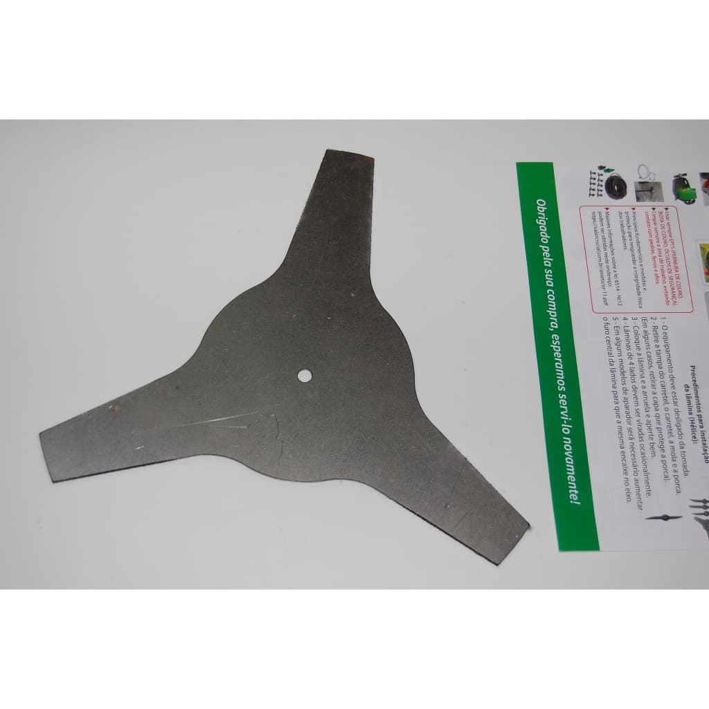 Lamina 3 pontas para aparadores de grama eletricos A-36 CHP LAMINADO 1.50 x 240.00 x 240 (34.5 KG)