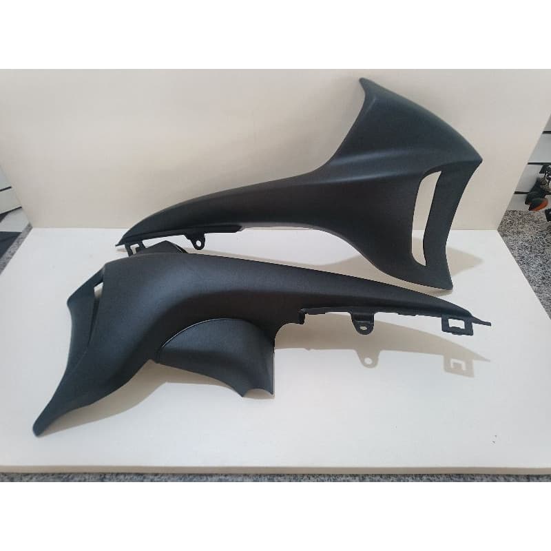 Par de abas Honda CB 300r 2009/12 similar nova