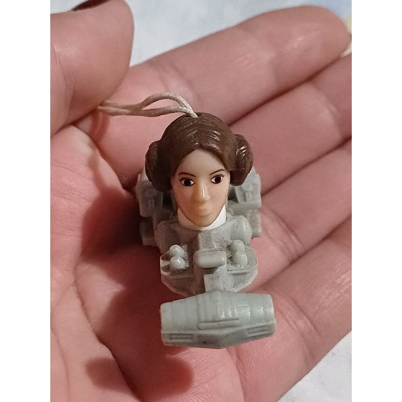 STAR WARS - Princesa LEIA - Kinder Surprise 2015/2016.