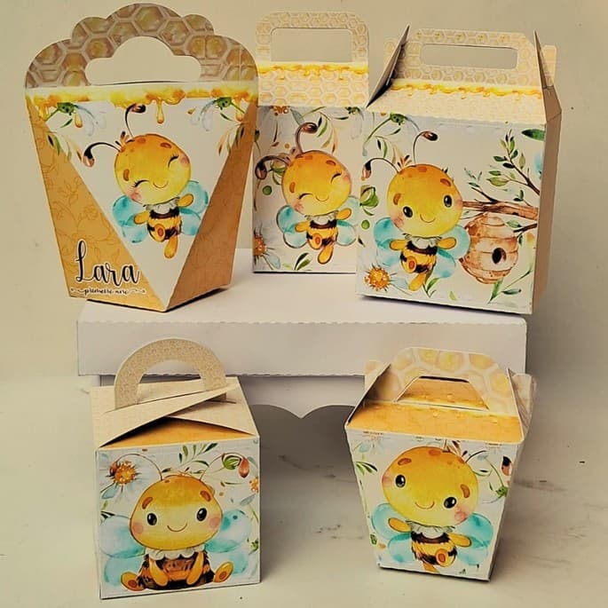 Kit Festa 20 Caixas Personalizada Tema Abelhinha| Festa Infantil Decoração Personalizada Abelhinha| Lembrancinha