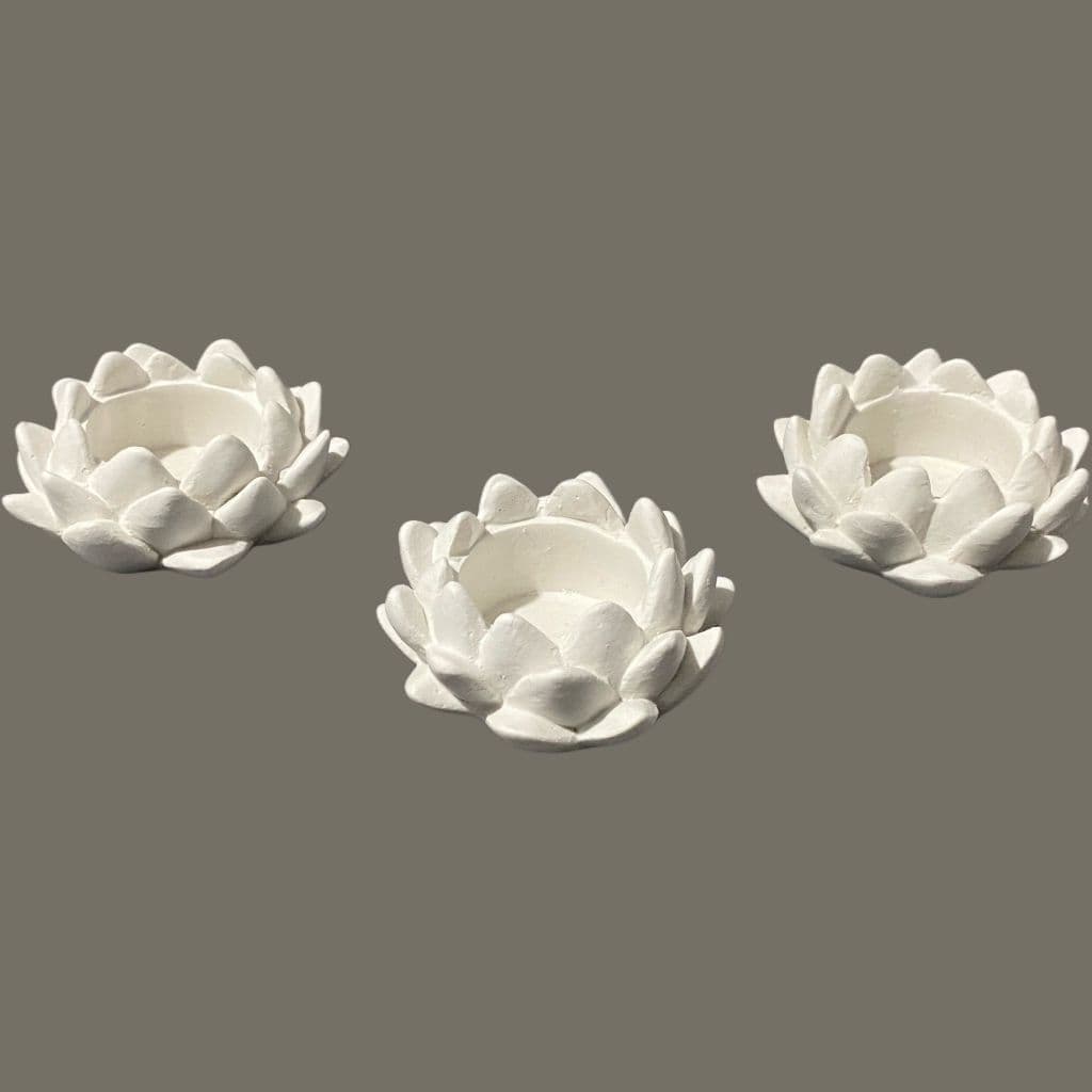 Kit de 3 Flor de Lótus em Gesso Cru