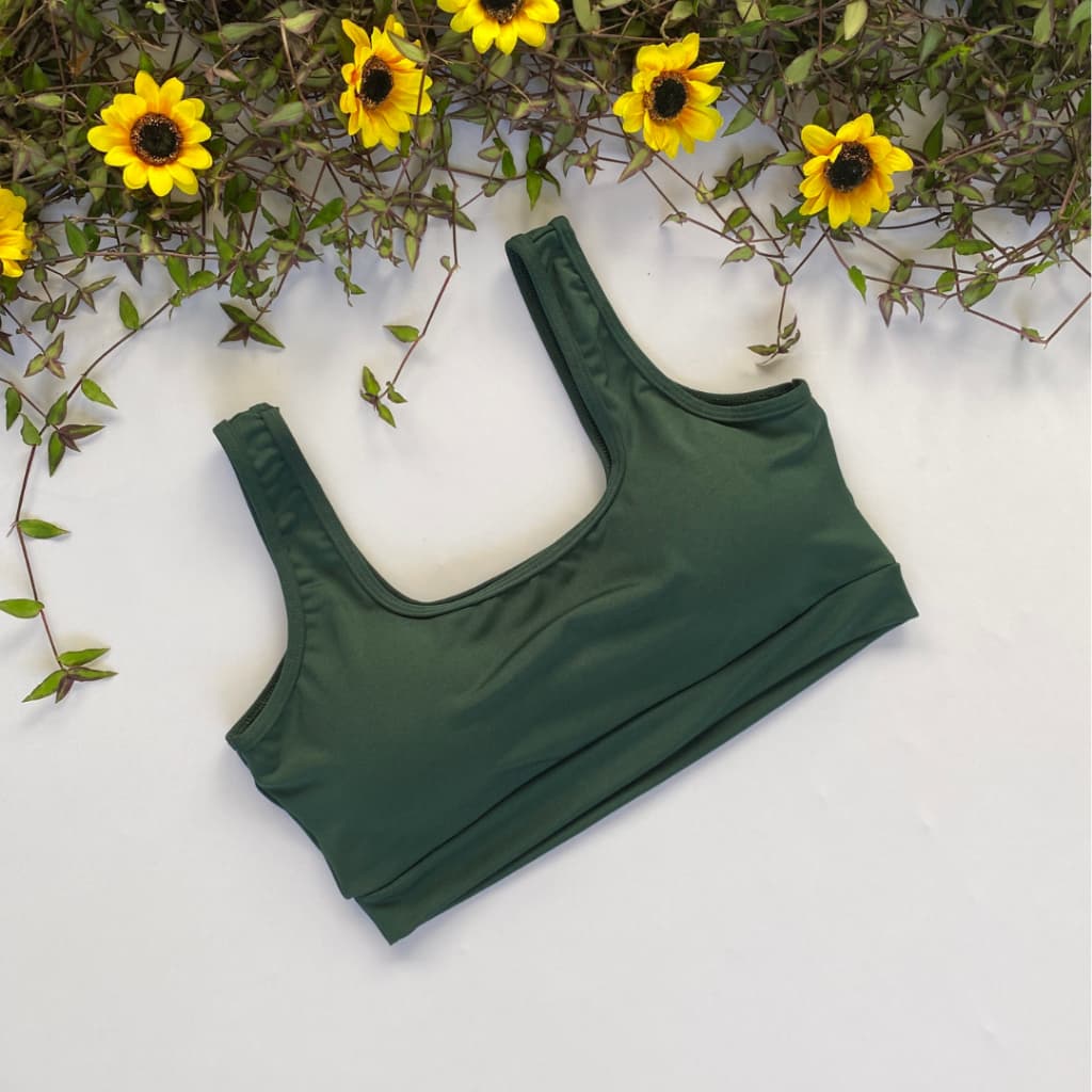 Top Básico Verde Musgo Academia Fitness Forrado e Com Bojo Removível