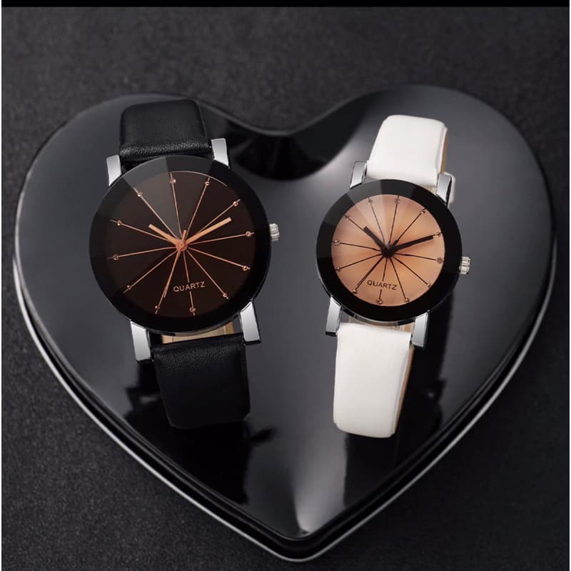 relógio com pulseira de couro para casal