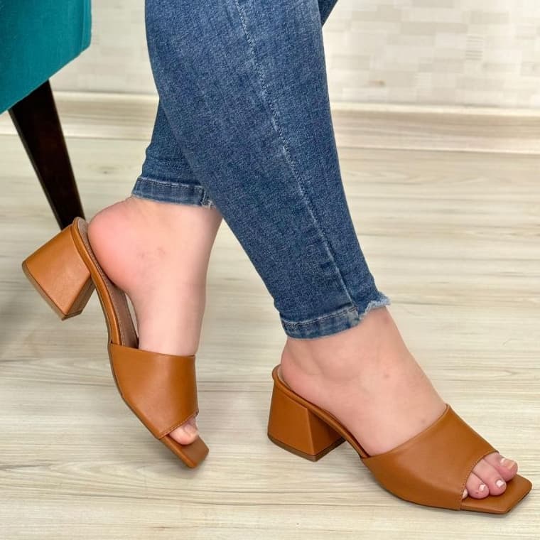 Tamanco Feminino Salto Grosso 5cm Confortável - Tamanco Nude, Preto,Caramelo