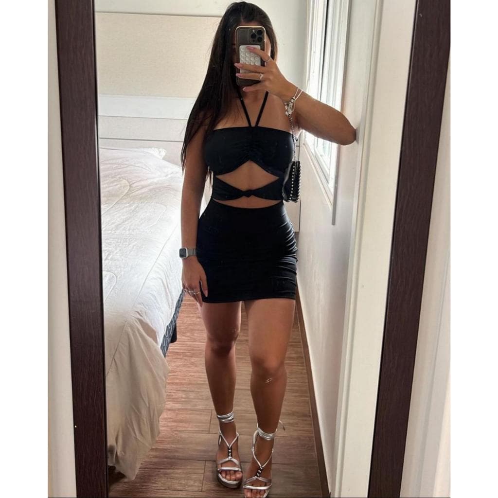 vestido curto suplex premium com amarração no pescoço e abertura na frente festa balada bar moda paty natal ano novo