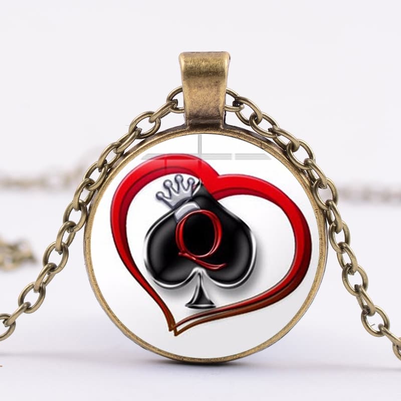 Colar medalha Dama de Espadas