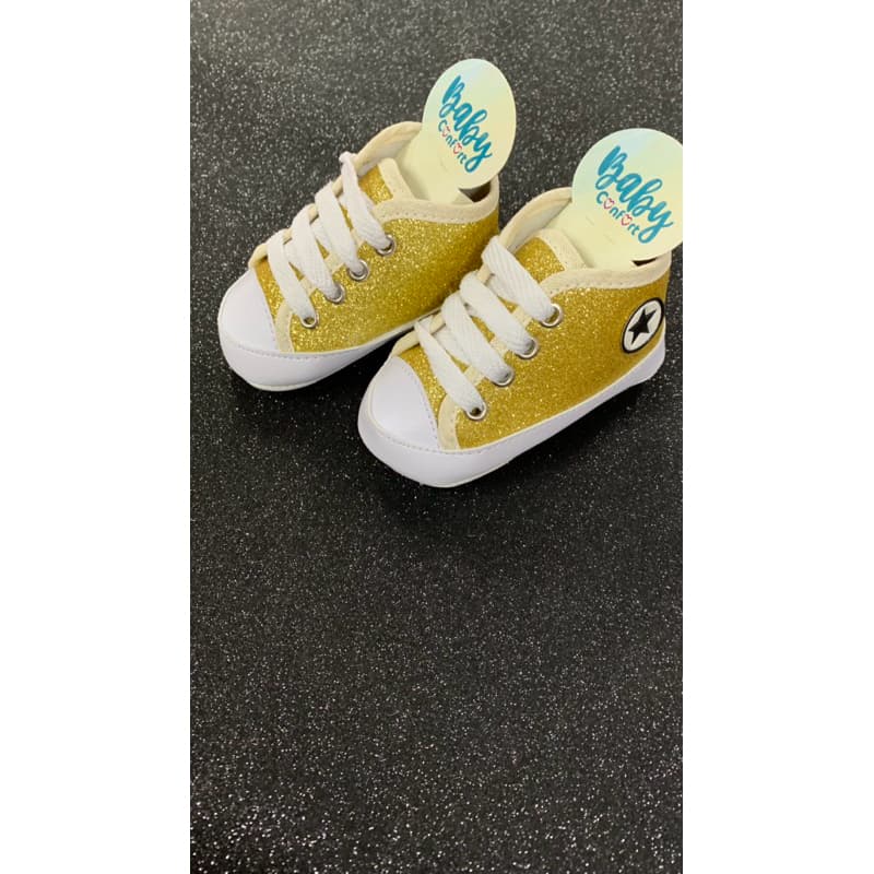 Sapatinho de bebê recém nascido - Tênis Star Edição Ano Novo Dourado Glitter