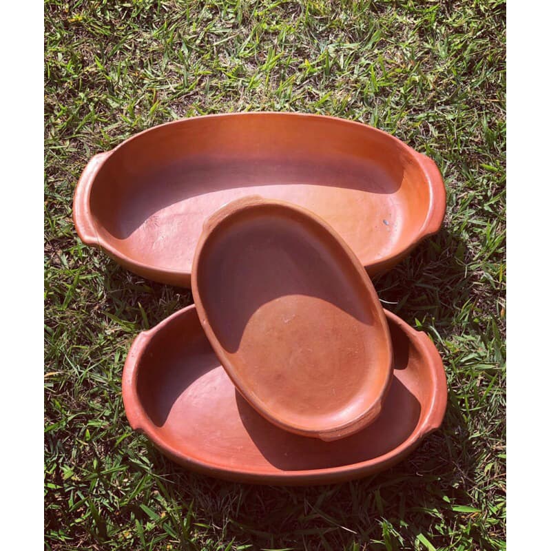 Travessas de barro de diferentes tamanhos perfeitas para deixar seus alimentos mais quentes e saborosos !!!