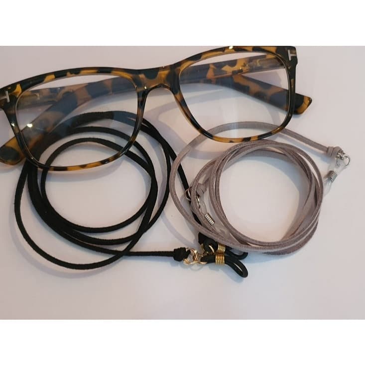 Kit 2 cordões segura prende descanso de óculos cinza claro e preto, 60 cm, couro camurça PU