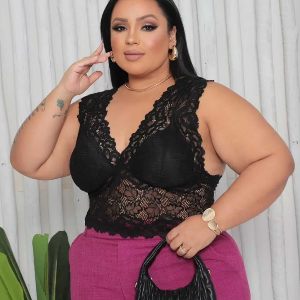 Cropped Renda Preto Plus Size Bojo Lycra Decote V Moda Feminina Transparência Chic elegante