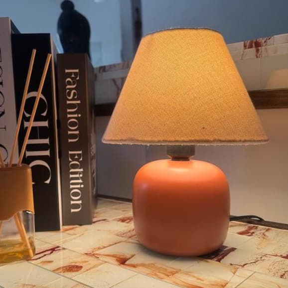 Abajur Luminaria de Cerâmica Porcelana com Cúpula em Tecido Decoração Quarto Escritório Sala