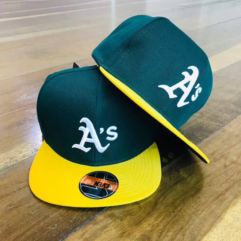 Boné Aba Reta Letra “A” Com Regulagem / Masculino e feminino / SnapBack/  Bordado