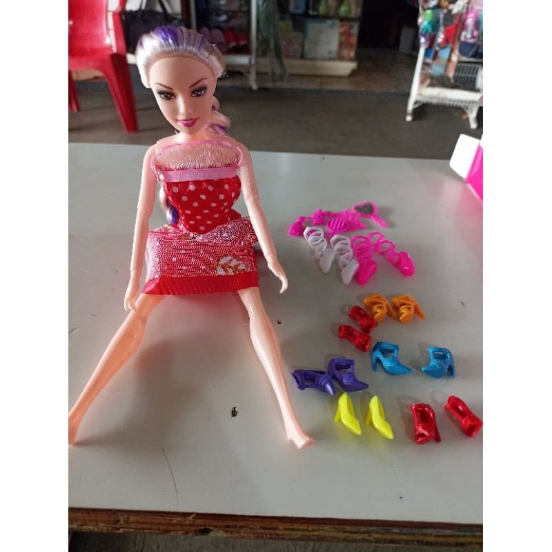 boneca pets Doll Favourite vermelha