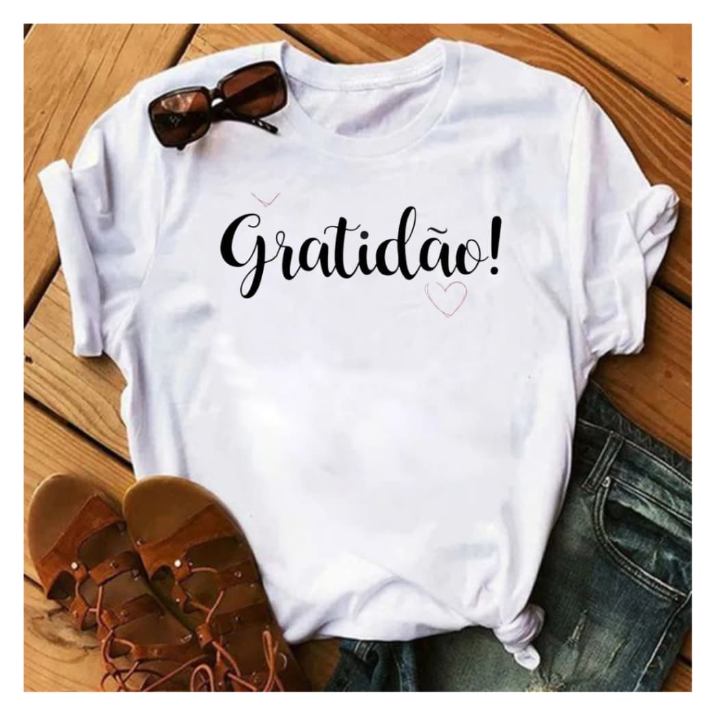 T Shirt Camiseta com a Frase Gratidão - Expresse Sua Gratidão com Estilo!