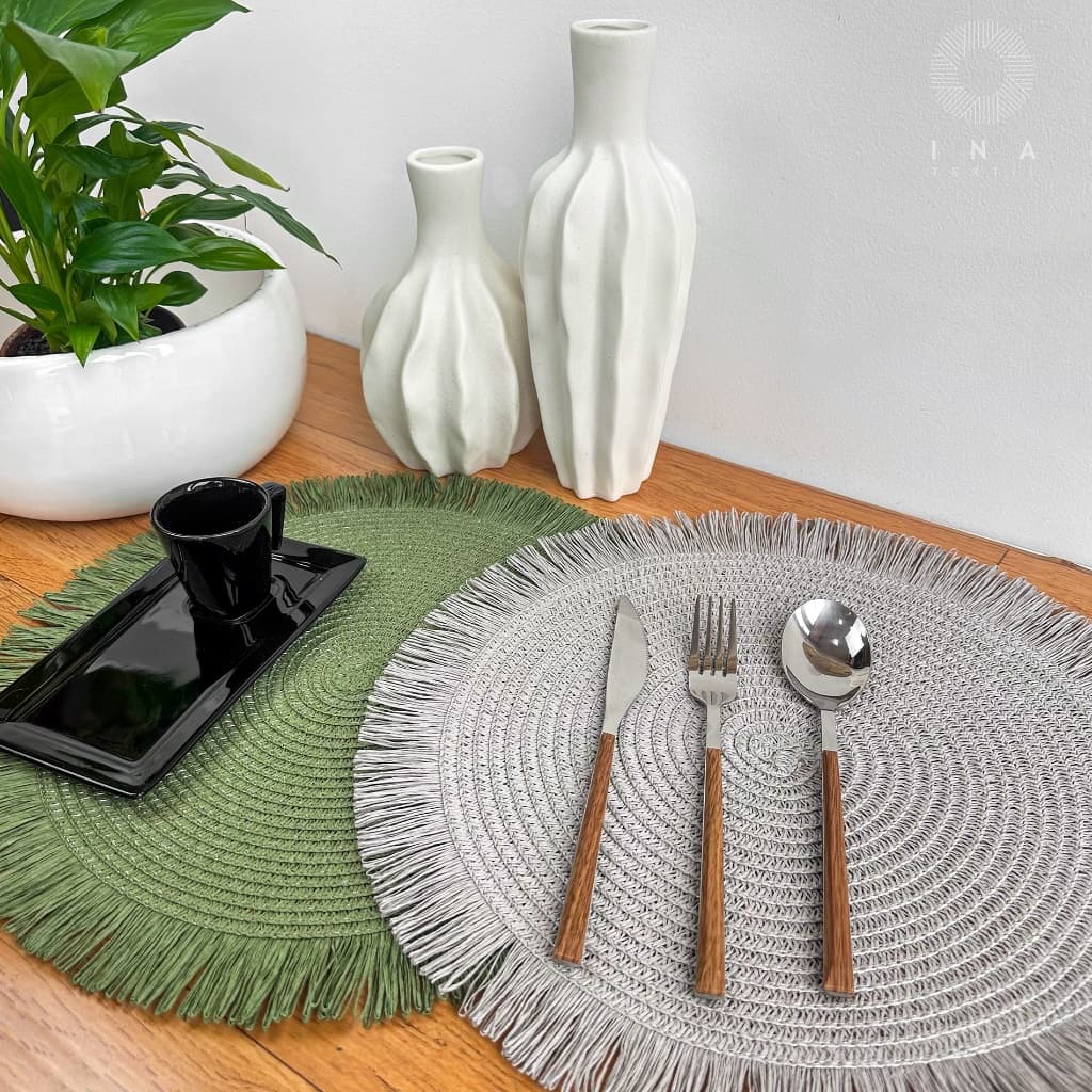 Kit 4 Jogos Americanos Redondos com Franja – Decoração Sofisticada para Jantar, Mesa Posta e Cozinha
