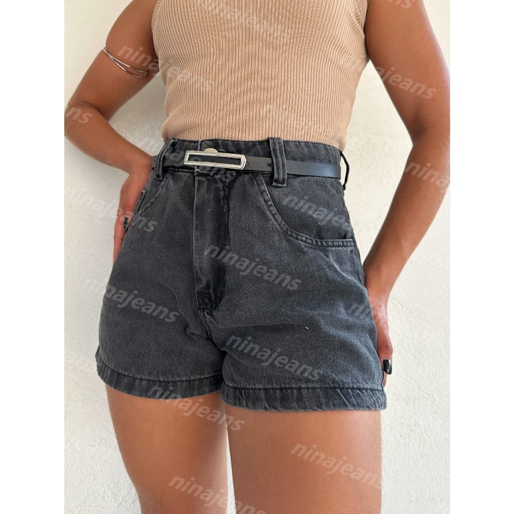 ninajeans 8109 com cinto preto Shorts jeans  Feminina lisa sem rascada