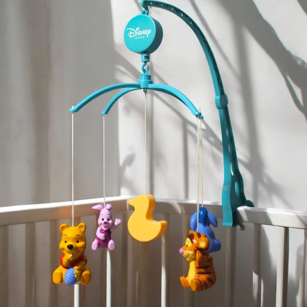 Mobile Giratório Musical Ursinho Pooh e Amigos Disney Infantil a Corda