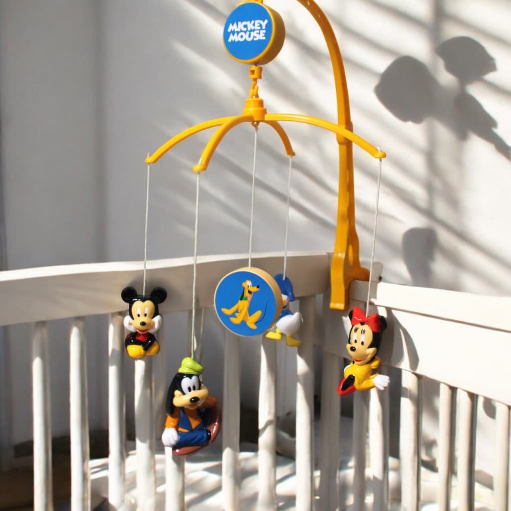 Mobile Giratório Musical Mickey e Amigos Disney Infantil