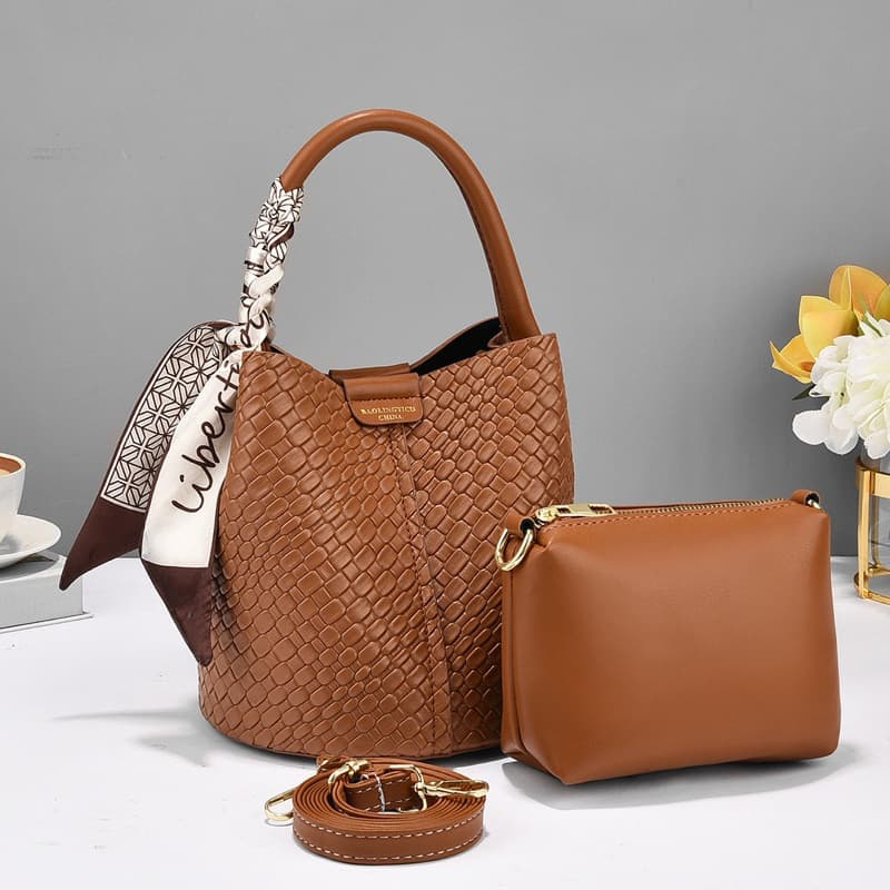 Kit Bolsa Feminina Bau Estruturada + Necessaire Couro Pu Lux[A9130]