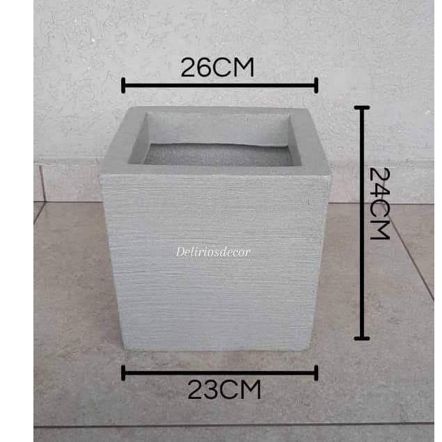 Vaso de Planta Decorativo Reciclável em Polietileno, Vaso Quadrado Cód. 49