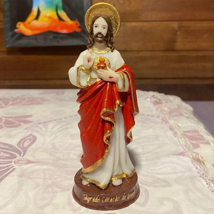 Imagem Em Resina 15cm Sagrado Coracao De Jesus Oracao Capela Igreja Amor Protecao Religioso