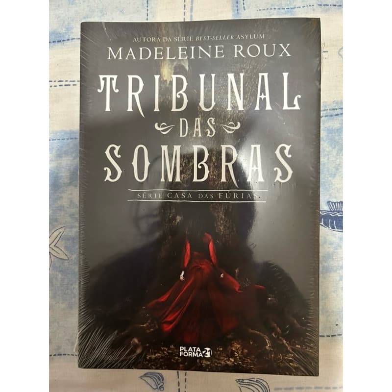 Madeleine Roux  Tribunal das sombras