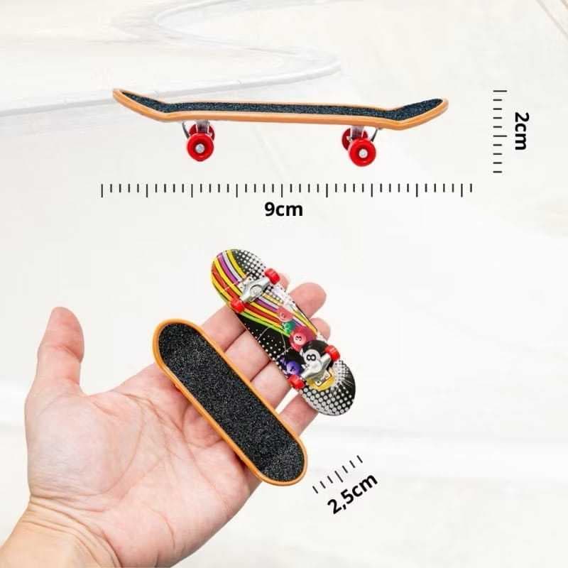 kit 5 Skates Preto de dedo com Lixa , Rodinhas com rolamento -  Brinquedo Criança Infantil