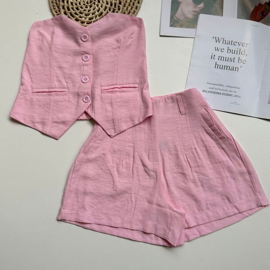 Conjunto feminino de marrante top tubinho com short | Design elástico nas costas