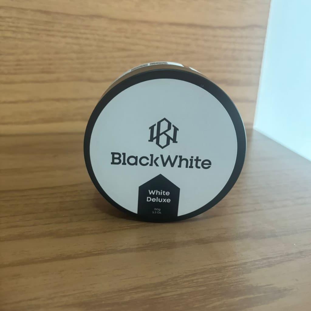 Pomada Modeladora Fixação Forte Alto Brilho White Deluxe 70g