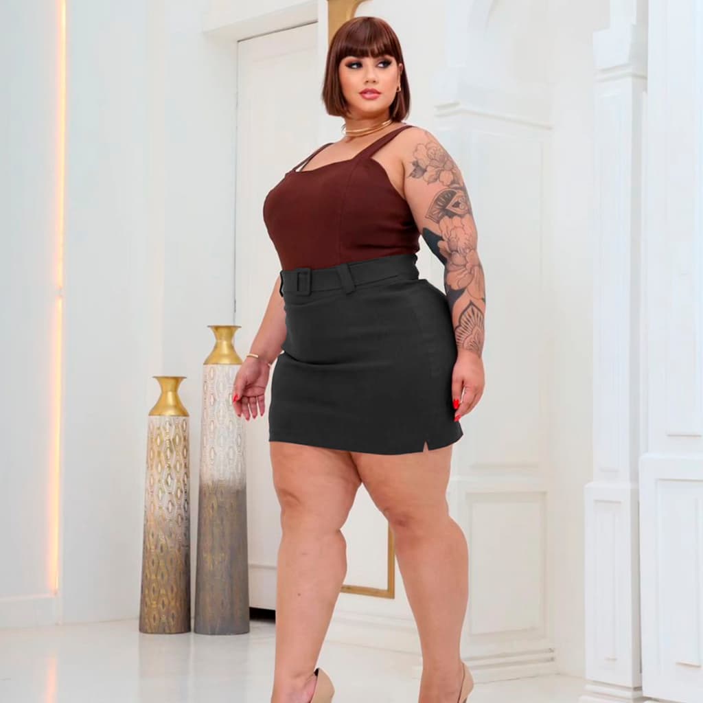 Shorts Saia Plus Size Cintura Alta com Lycra, Bolsos e Cinto de Luxo - Elegância e Conforto
