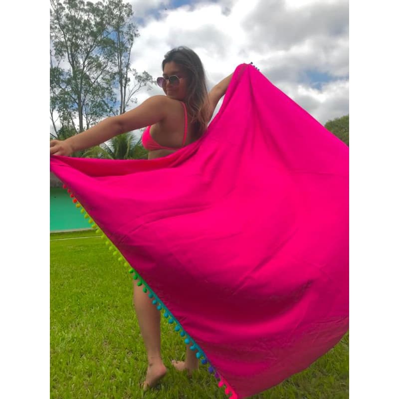 canga saída de praia, várias cores, alta qualidade, pompom colorido