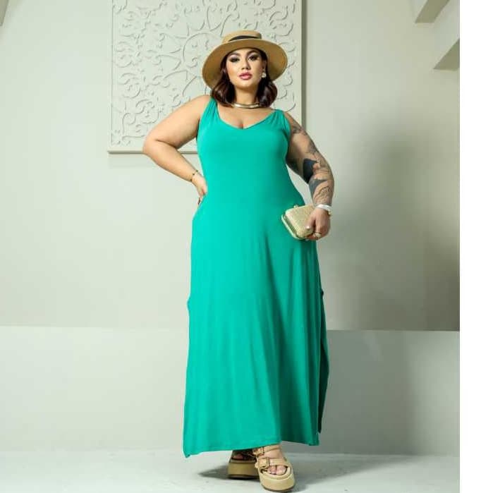 VESTIDO LONGO VERDE BANDEIRA PLUS SIZE VISCOLYCRA DECOTE EM V COM ABERTURA LATERAL VESTE DO 46 AO 52